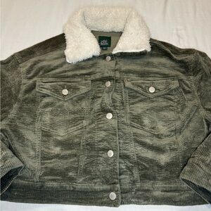 Wild Fable Women's  Olive Green Corduroy Jacket Fuzzy Collar